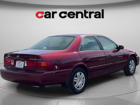Used 2001 Toyota Camry LE w/ Value Pkg 3 FWD image 5