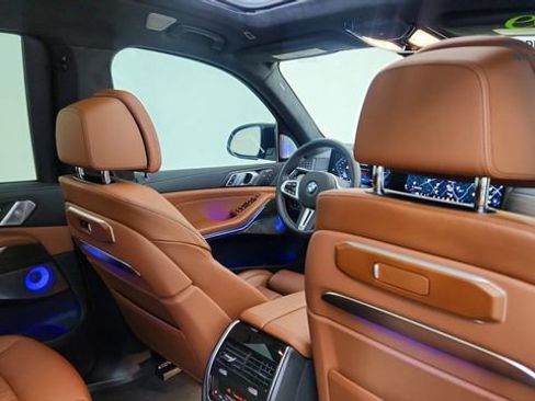Used 2026 BMW X7 M60i AWD/4WD image 29