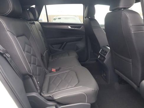 New 2026 Volkswagen Atlas Cross Sport SE AWD/4WD image 21
