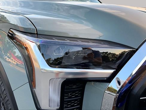 New 2026 Toyota Tundra SR5 AWD/4WD image 13