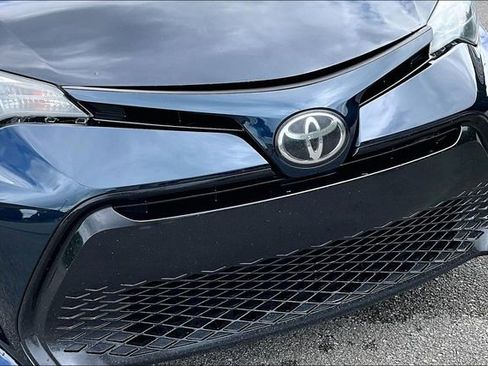 Used 2019 Toyota Corolla XSE FWD image 26