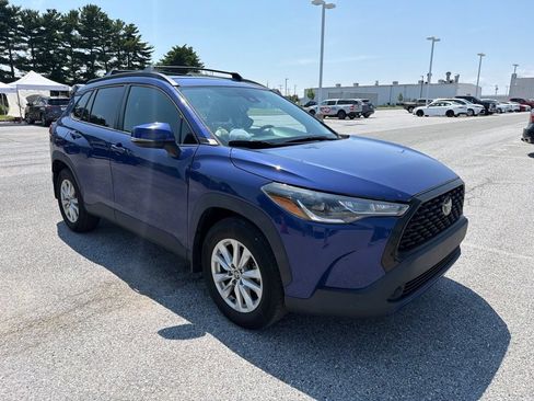 Used 2022 Toyota Corolla Cross LE AWD/4WD image 7