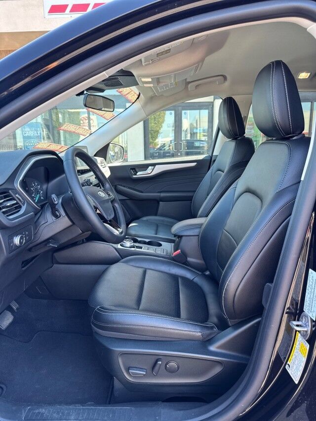 Used 2022 Ford Escape SEL AWD/4WD image 9