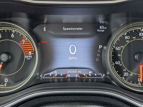 Used 2022 Jeep Cherokee Latitude Lux w/ Sun & Sound Group image 25