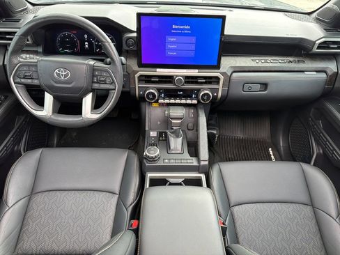 Used 2024 Toyota Tacoma Limited AWD/4WD image 23
