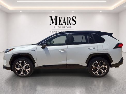 Used 2024 Toyota RAV4 XSE w/ Premium Package AWD/4WD image 2