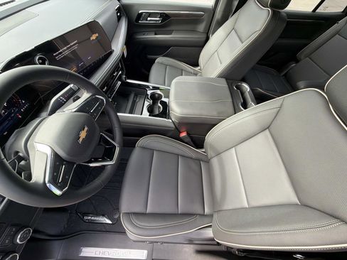 New 2026 Chevrolet Tahoe Premier image 3