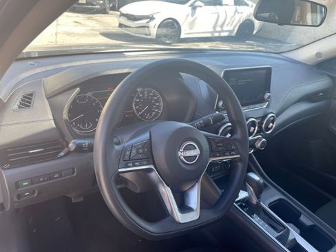 Used 2025 Nissan Sentra SV image 33