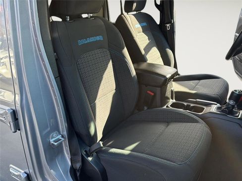 Used 2021 Jeep Wrangler Unlimited Islander image 36