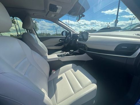 Used 2023 Nissan Rogue SL w/ SL Premium Package AWD/4WD image 10
