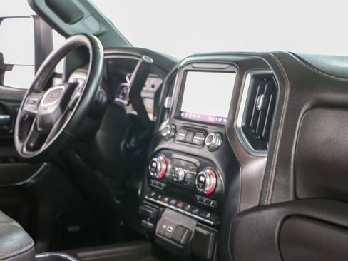 Used 2023 GMC Sierra 2500 AT4 w/ AT4 Preferred Package image 29