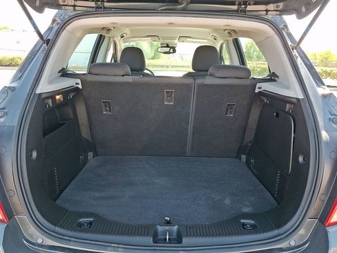 Used 2020 Chevrolet Trax LS FWD image 31