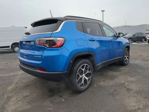 Used 2024 Jeep Compass Limited image 8