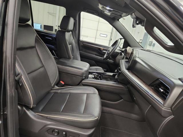 Used 2025 Chevrolet Tahoe Premier RWD image 38