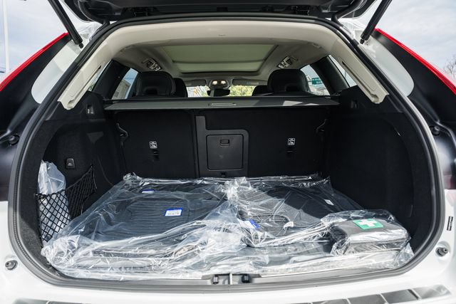 New 2026 Volvo XC60 B5 Ultra w/ Protection Package Premier AWD/4WD image 10