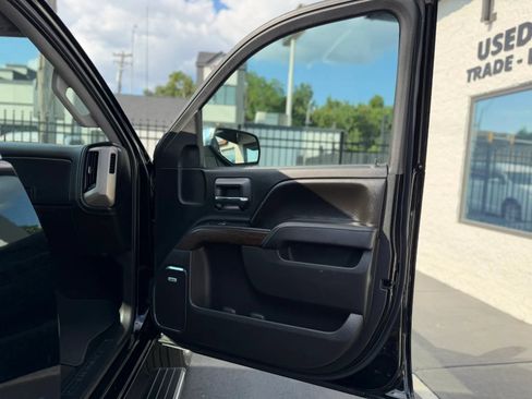 Used 2017 GMC Sierra 1500 Denali w/ Denali Ultimate Package AWD/4WD image 16