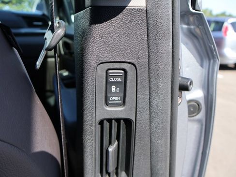 Certified 2024 Honda Odyssey Elite image 16