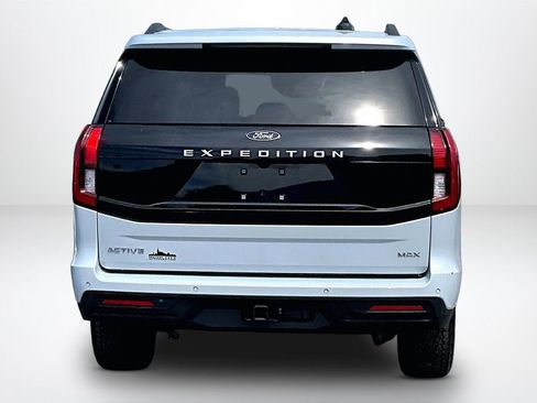 Used 2025 Ford Expedition Max Active AWD/4WD image 7
