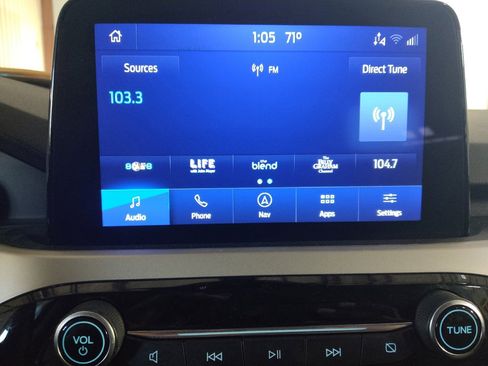 Used 2021 Ford Escape SE FWD image 25