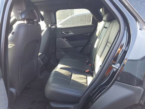 Used 2022 Land Rover Range Rover Velar R-Dynamic S image 13