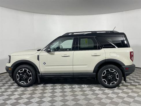 Used 2024 Ford Bronco Sport Outer Banks w/ Tech Package image 4