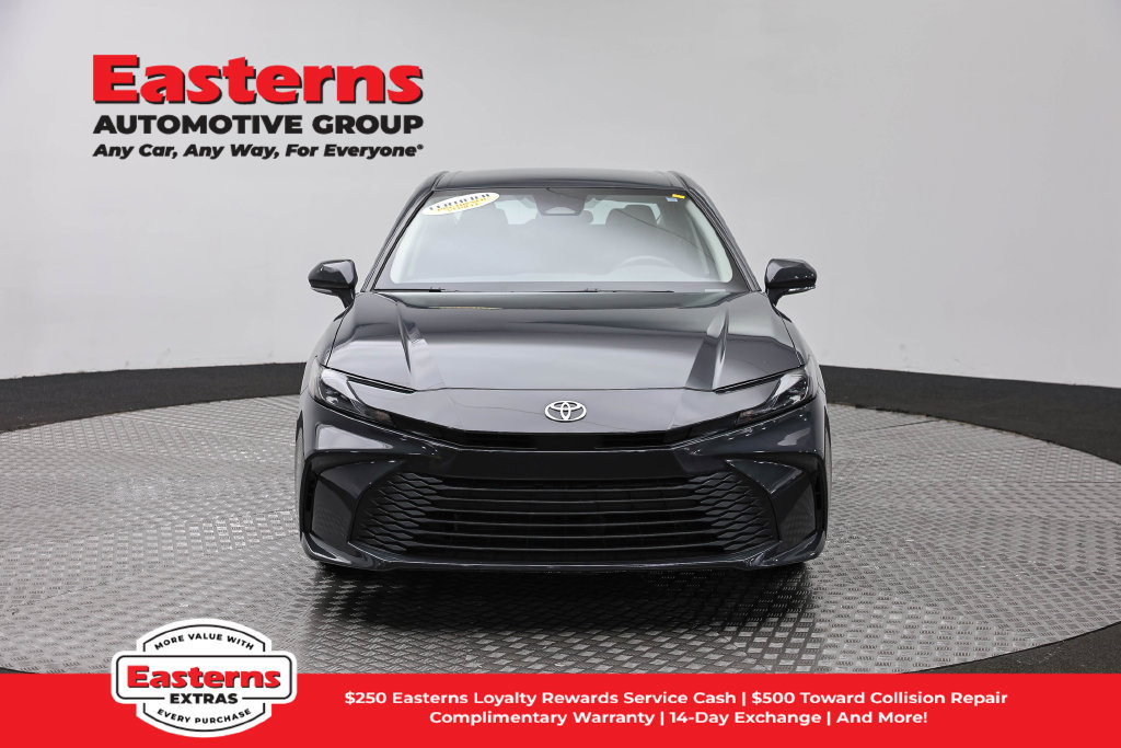 Used 2025 Toyota Camry LE FWD image 3