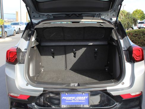 Used 2024 Buick Encore GX Sport Touring image 16