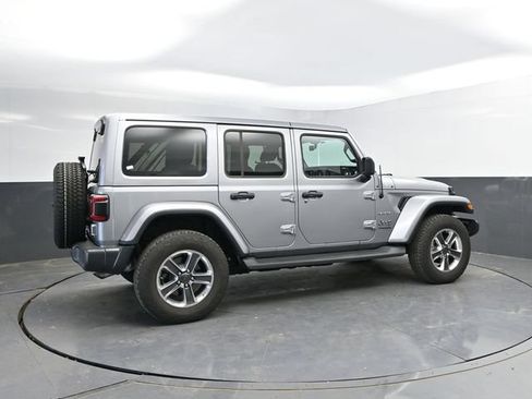 Used 2020 Jeep Wrangler Unlimited Sahara AWD/4WD image 2