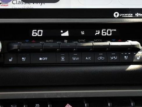 Used 2024 Toyota Tundra Limited AWD/4WD image 21
