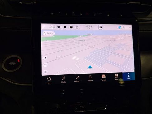 New 2025 Jeep Grand Cherokee Limited w/ Black Appearance Package image 25