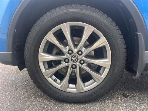 Used 2016 Toyota RAV4 Limited image 9