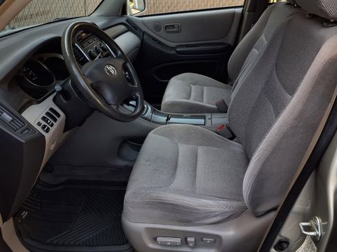 Used 2002 Toyota Highlander 4WD V6 image 16
