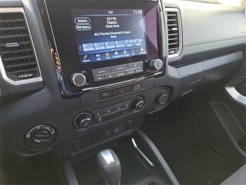 Used 2023 Nissan Frontier SV image 13