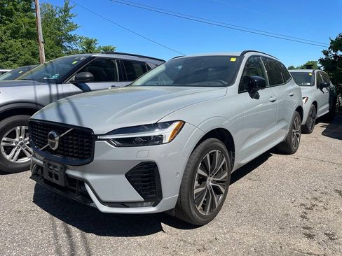 Certified 2024 Volvo XC60 B5 Plus AWD/4WD image 1