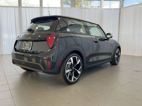 New 2026 MINI Cooper 2-Door Hardtop image 9
