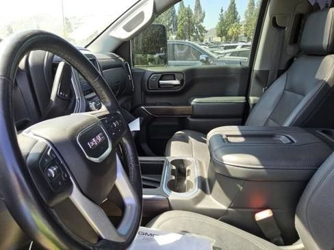 Used 2021 GMC Sierra 1500 SLT w/ SLT Premium Plus Package AWD/4WD image 6