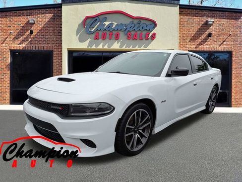 Used 2023 Dodge Charger R/T w/ Harman/Kardon Audio Group RWD image 9