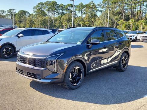 New 2026 Kia Sportage EX w/ EX Panorama Roof Package image 3