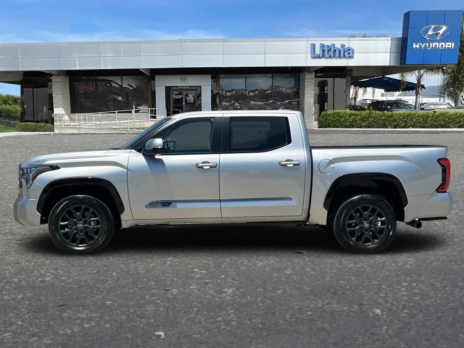 Used 2025 Toyota Tundra Platinum AWD/4WD image 6