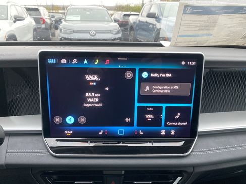 New 2025 Volkswagen Tiguan SE image 19