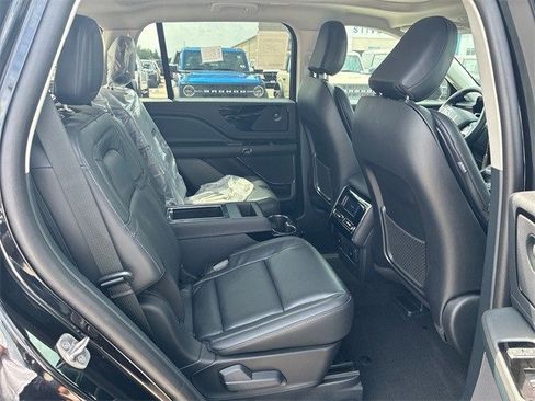 New 2025 Lincoln Aviator Reserve w/ Jet Appearance Package image 17