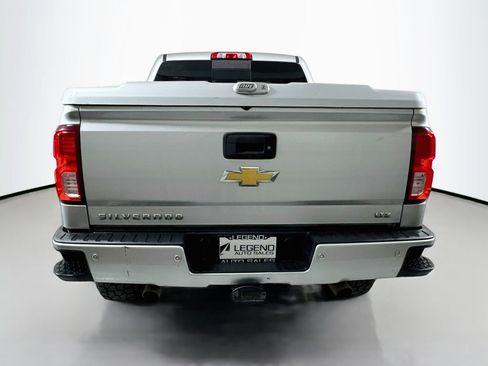 Used 2017 Chevrolet Silverado 1500 LTZ Z71 w/ LTZ Plus Package AWD/4WD image 6
