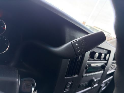 Used 2021 GMC Savana 2500 w/ Driver Convenience Package image 24