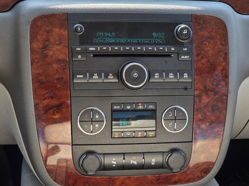 Used 2013 Chevrolet Silverado 2500 LTZ w/ LTZ Plus Package AWD/4WD image 11