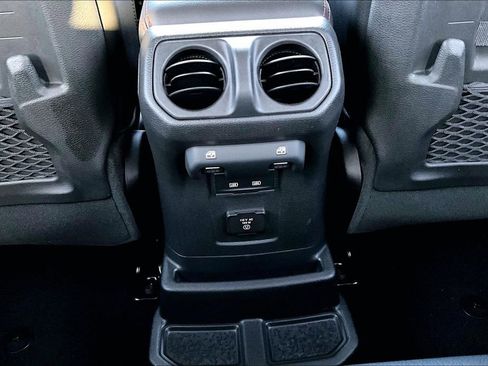 Certified 2023 Jeep Wrangler Unlimited Rubicon 4xe image 20