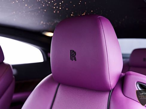 Used 2017 Rolls-Royce Wraith RWD image 59