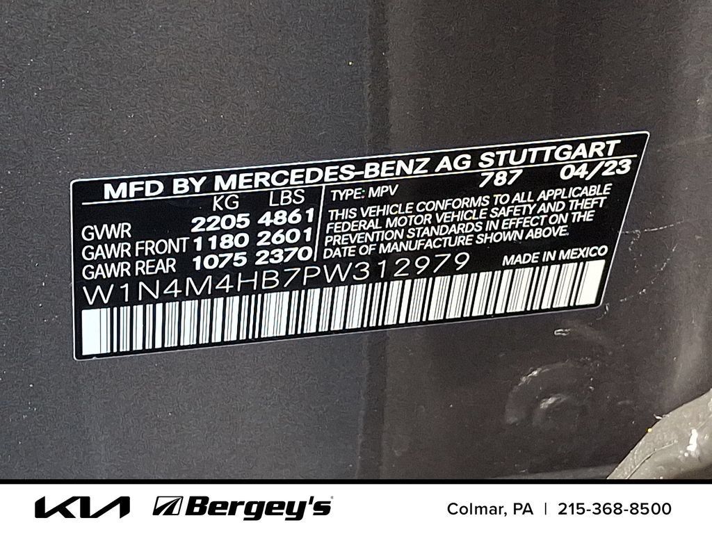 Used 2023 Mercedes-Benz GLB 250 4MATIC image 31