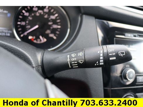 Used 2016 Nissan Rogue S w/ Appearance Package image 11