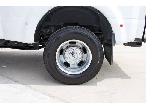 Certified 2023 Ford F350 Lariat w/ Chrome Package AWD/4WD image 33