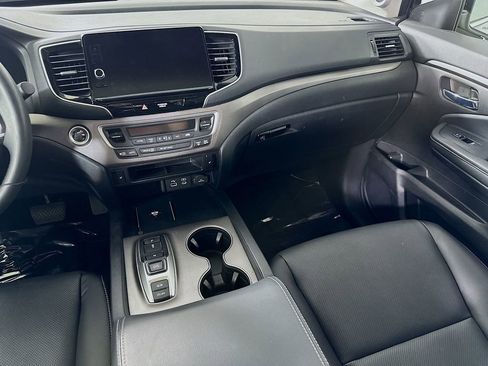 Used 2025 Honda Ridgeline RTL image 19